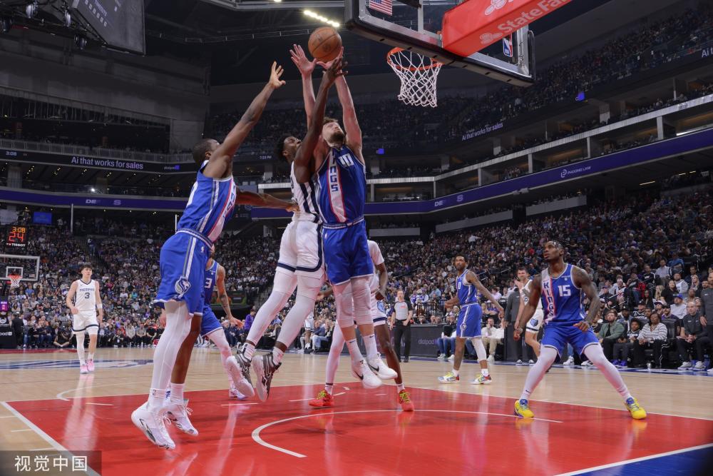 某球队在更 某球队在更